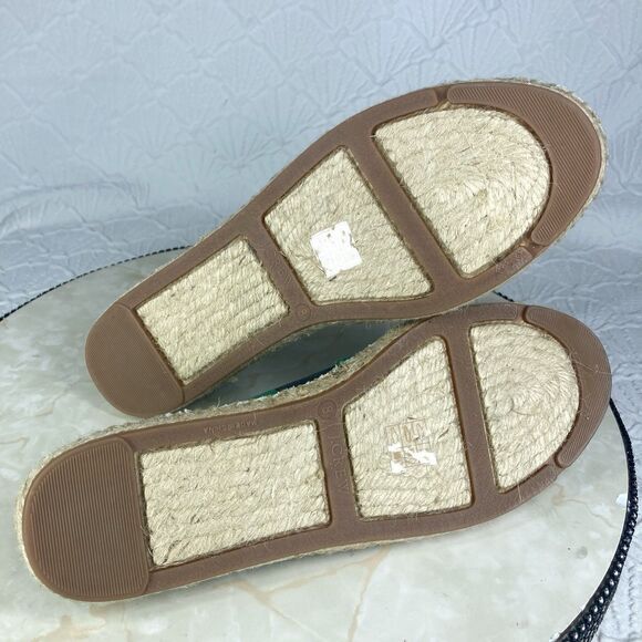 J. Crew Slip On Espadrille Flat Shoes 8 Navy Blue Green Striped Canvas Loafers - Picture 11 of 13